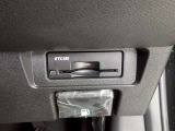 今では必需品のETCもパネルデザインにフィットするビルトインタイプなので、見た目もスッキリとしています