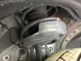 大好評を頂いておりますボディの弾スプラッシュコートも好評受付中。通常のガラスコートと異なる、耐久年数6年の無機質ガラスコーティングが、ボディをキレイな状態に保ってくれます。