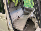 運転席シート廻りは使用感も少なく、良好な状態となっています。丁寧に使われていたことがよくわかりますね。