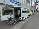 施設送迎車、或いは介護タクシーでも使えます。