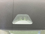【スマートアシスト】走行中に前方の車両等を認識し、衝突しそうな時は警報とブレーキで衝突回避と被害軽減をアシスト。より安全にドライブをお楽しみいただけます。