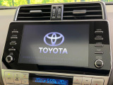 【メーカー純正9インチナビ】インテリアに溶け込むスタイリッシュな「専用設計」メーカーナビを装備♪視認性や操作性など基本性能にも優れ、より上質なカーライフをお楽しみいただけます。