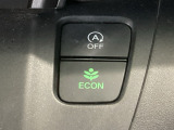 ★ECONスイッチ★ エコドライブを加速しよう!スイッチをONにすると、運転の仕方によるロスを抑え込み燃費をよくするようクルマが頑張ります(*^ー^*)燃費向上にチャレンジ♪