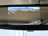 バックカメラ装備しております。駐車時に大変役に立ちますよ。駐車が苦手な方にも便利機能です。