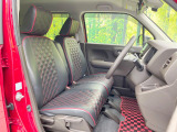 運転席シート廻りは使用感も少なく、良好な状態となっています。丁寧に使われていたことがよくわかりますね。