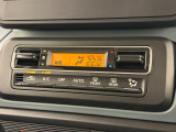 フルオートエアコンで1年中車内は快適!