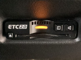 【ETC車載器】もはや必須アイテムのETCを搭載!高速道路のご利用時にとても便利!わずらわしい料金所での現金支払いが不要となりスムーズに通過できます♪