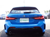 第二展示場にも多数のBMWをラインナップ!ご来店の際はBMW本店(厚木市下荻野140-1)に一度ご来店ください!☆関東運輸局認証工場 自動車分解整備事業2-6030☆プッシュプル式板金塗装ブース完備☆