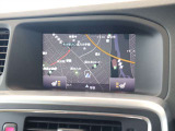 フロントシートは運転席と助手席共にヒーターが装備されています コンソールのスイッチを押すたびに三段階でヒーターの効きを調節できます
