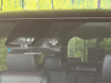 【トヨタセーフティセンス】走行中に前方の車両等を認識し、衝突しそうな時は警報とブレーキで衝突回避と被害軽減をアシスト。より安全にドライブをお楽しみいただけます。