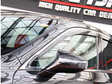 【車屋】として、長く車業界に従事した経験豊富なスタッフが多数在籍しております。