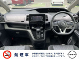 もちろん禁煙車です! 吸わない方にとっては、とにかく気になるポイントですよね!