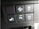 アイドリングストップ機能がついているので、停車時にエンジンを止めて燃料消費を抑えます。環境にもお財布に優しいですね♪