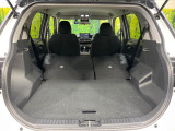 普段のお買い物や通勤、送迎等に十分な荷室スペースを確保しております。セカンドシートを倒すと、大きな荷物の積載も可能です♪