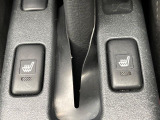 【シートヒーター】寒い日に重宝するシートヒーター!エアコンより早く温まってくれるので寒がりの人も安心ですね♪エアコンの温風は乾燥するから苦手、という方にもをおすすめです。