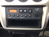 純正AM/FMラジオが付いてます。お好みのラジオを聞きながら運転することが出来ますよ♪