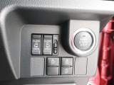 電動スライドドア!スライドドアが電動開閉するので、狭い駐車スペースなどでの乗り降りに便利です^^