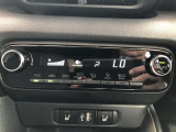 操作しやすいオートエアコン。車内をいつも快適に保つ事が出来ます。