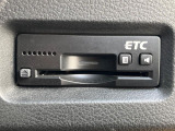 【ETC】高速道路の料金所をストレスなく通過!話題のスポットやサービスエリアに多い「スマートIC」利用時は必須のアイテムです。当店でセットアップを実施、ご納車当日からすぐにご利用いただけます!