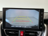 【バックモニター】駐車には欠かせないバックカメラを装備!カラーで後方をモニタリング。安全でゆとりのある駐車をサポートします。