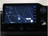 最近の主流ディスプレイオーディオです、スマホと繋いでMAP表示や音楽再生が出来ますよ♪