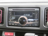 純正CDプレーヤーが付いています。