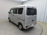 展示車はお客様のお住いの近くのネッツトヨタ石川のお店まで移動も可能です。最寄りの店舗までお気軽にご相談ください。