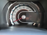 視認性の良いメーターで毎日の運転をサポートします。