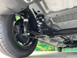 お車を安心してお乗りいただく為には、足回りの定期点検が欠かせません。サービスサポート(有償保証)では無料点検もご提供しており、安心のカーライフをお過ごしいただけるサポート体制が整っています。
