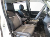 見通しのよいすっきりとした視界で、誰でも運転しやすいです。運転のしやすさは疲れにくさにも繋がりますよ♪