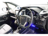 ■見通しのよいすっきりとした視界で、誰でも運転しやすいです。運転のしやすさは疲れにくさにも繋がりますよ♪