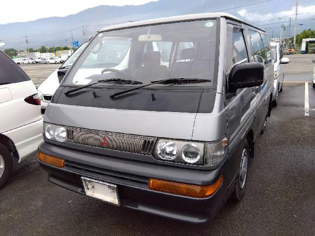 デリカスターワゴン 2.5 GLX サンルーフ ディーゼル 