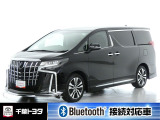 厳選されたトヨタ認定中古車のアルファ-ドです。家族や友人とのお出かけに最適。荷物もたっぷり積み込めるミニバンです。