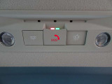 【SOSコール】 緊急時に警察・消防・医療機関への連絡を補助するサービスです。※事前登録が必要です。また有料です。