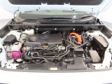 見えないところまで徹底洗浄!中古車をキレイで気持ちよくお乗りいただけるよう、内外装ともにしっかり「まるごとクリーニング」♪エンジンルームも施工済!