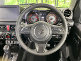 【ステアリングスイッチ】運転中、前方から目線をそらすことなく、オーディオ等の操作が可能な便利機能!安心&快適なドライブを演出してくれます♪