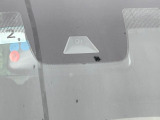 【ホンダセンシング】走行中に前方の車両等を認識し、衝突しそうな時は警報とブレーキで衝突回避と被害軽減をアシスト。より安全にドライブをお楽しみいただけます。
