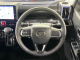 【ステアリングスイッチ】運転中、前方から目線をそらすことなく、オーディオ等の操作が可能な便利機能!安心&快適なドライブを演出してくれます♪