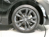 215/45R17です