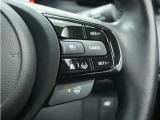 ◆アダプティブクルーズコントロール◆予め設定した車速内でクルマが自動的に加減速。前走車との適切な車間距離を維持しながら追従走行します。【LKAS】車線維持支援システムでステアリング操作を支援。