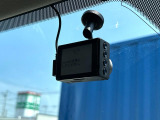 【ドライブレコーダー】ドライブレコーダー装備!走行中はもちろん、あおり運転や事故に遭遇した際、映像で記録し、万一のリスクに備えます。※記録用SDカードはお客様ご自身でご準備いただく必要があります。