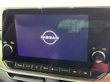 【純正9型ナビ】人気の純正ナビを装備しております。ナビの使いやすさはもちろん、オーディオ機能も充実!キャンプや旅行はもちろん、通勤や買い物など普段のドライブも楽しくなるはず♪
