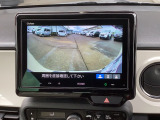 後方確認はバックカメラにお任せ♪後退時に便利で、駐車が楽になります♪