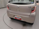 当社では全車、納車前にサービス工場で12ヶ月点検相当の整備を実施しております。そこで確認された不具合箇所は修理しておりますのでご安心下さい。