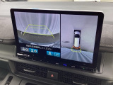 バックカメラも装備しております。車庫入れの苦手なお客様も安心!重宝してくれます!