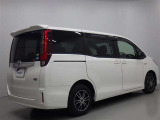 【トヨタ品質】トヨタ車のプロであるトヨタ販売店スタッフが点検・整備しているクルマ
