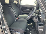 見晴らしが良く開放的な車内。視界も良好でストレスなく快適なカーライフをご提供できます。