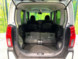普段のお買い物や通勤、送迎等に十分な荷室スペースを確保しております。セカンドシートを倒すと、大きな荷物の積載も可能です♪