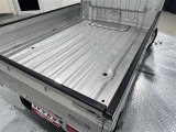 広い荷室に沢山荷物を載せることができます