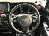 【純正革巻きステアリング】上質な革を使用することで、手にしっかり馴染みとても運転しやすいハンドルです♪